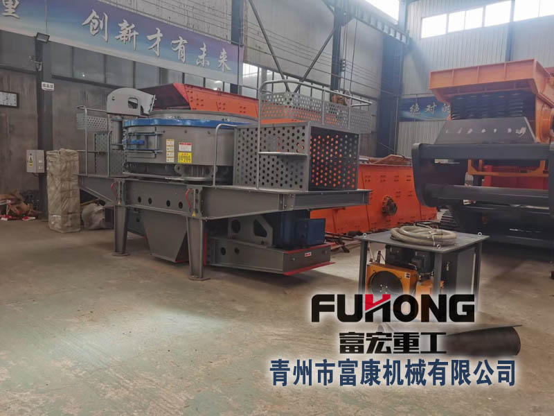 沖擊式破碎機(jī)單機(jī)有固定機(jī)型也有移動(dòng)機(jī)型，用戶(hù)可根據(jù)實(shí)際情況進(jìn)行選配